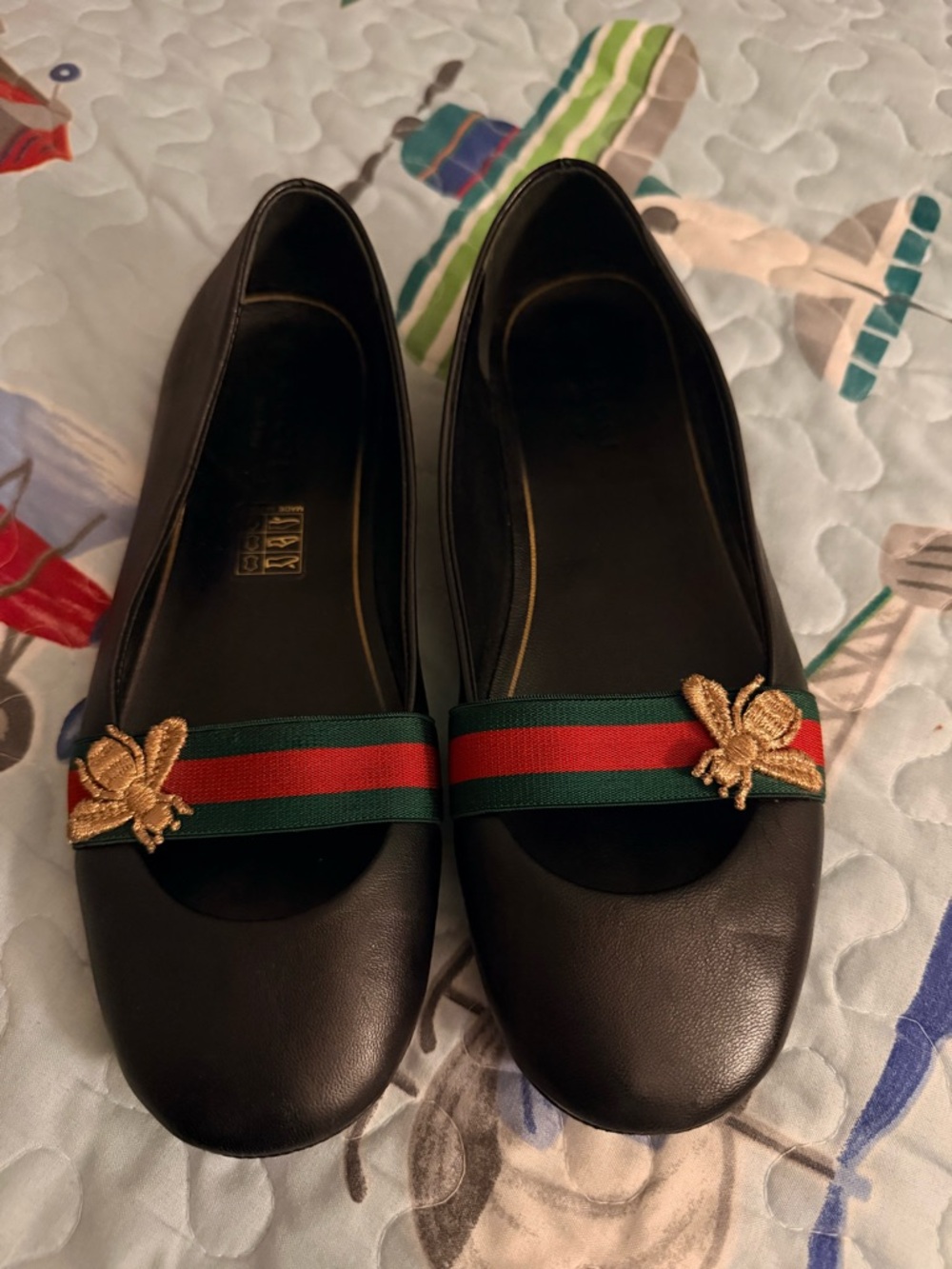 Gucci Black Leather Flats with Green & Red Stripe and Gold Bee Accent - Picture 4 of 4